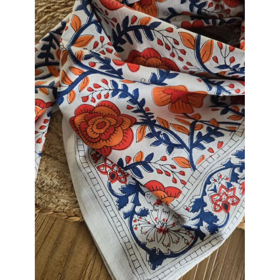 Foulard carré coton fleurs orange et marine