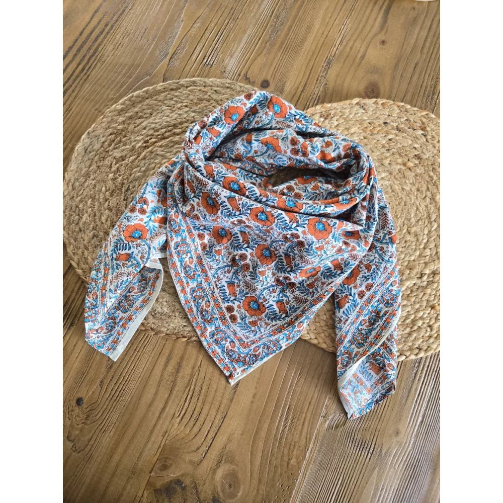 Foulard carré coton fleurs orange et turquois