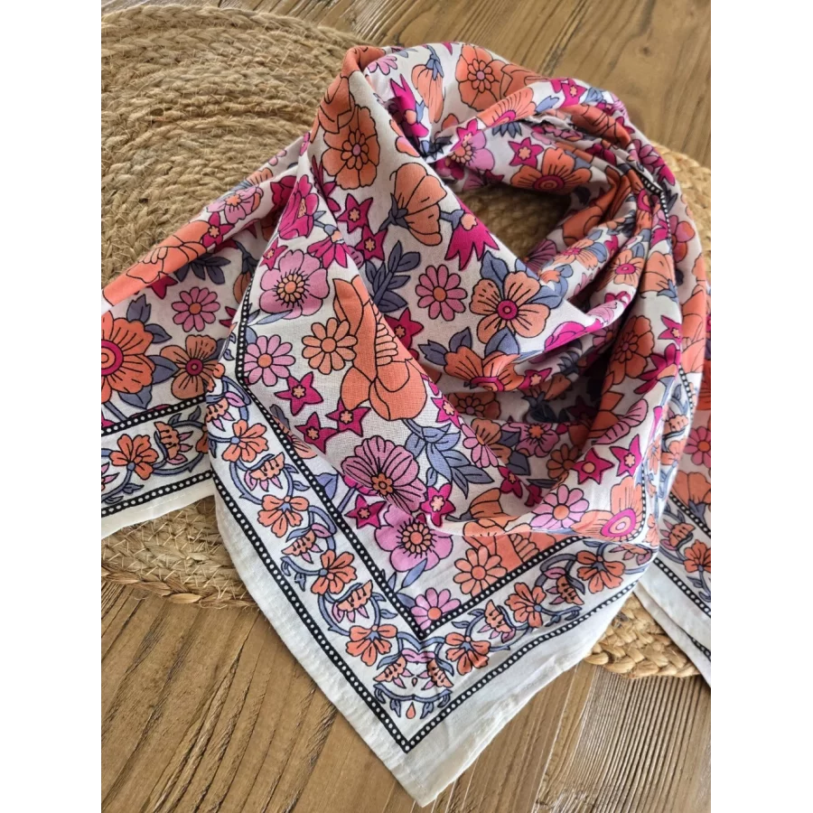 Carré coton fleurs rose corail