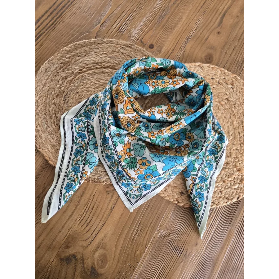 Foulard carré en coton fleurs turquoise