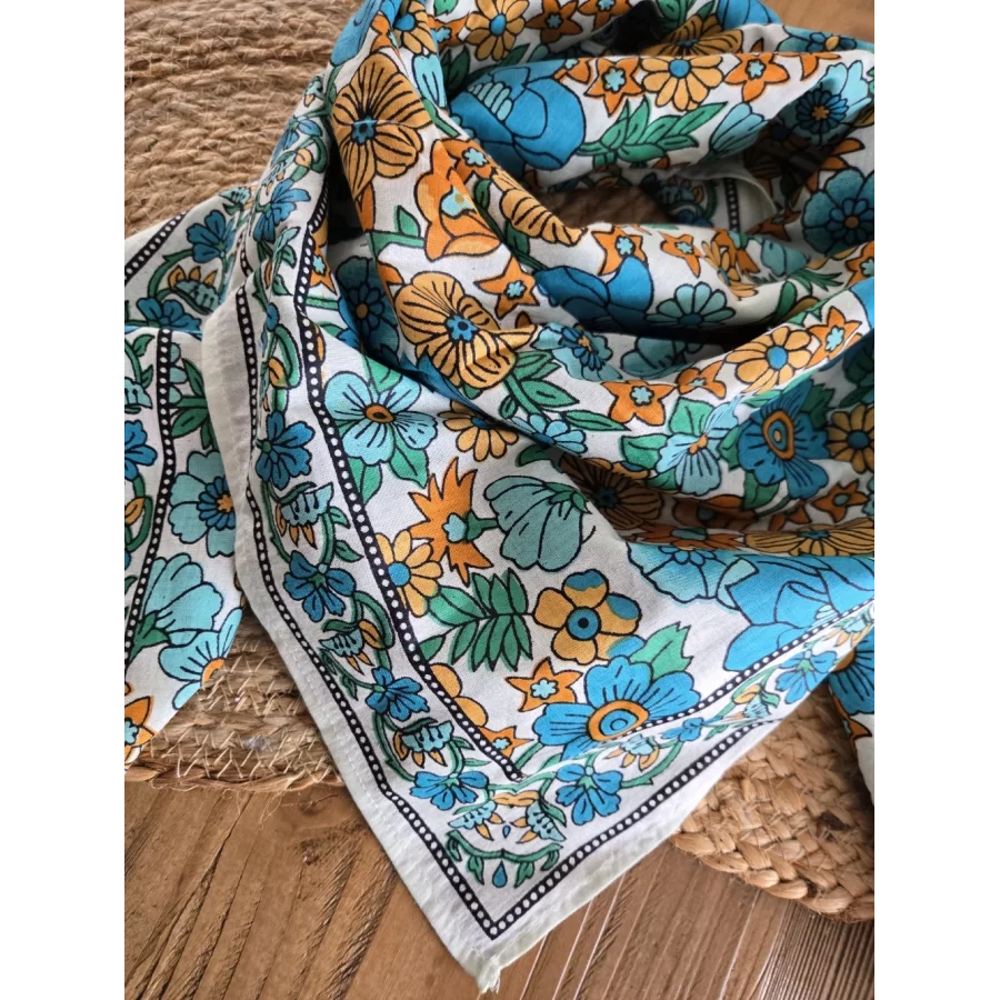 Foulard carré en coton fleurs turquoise