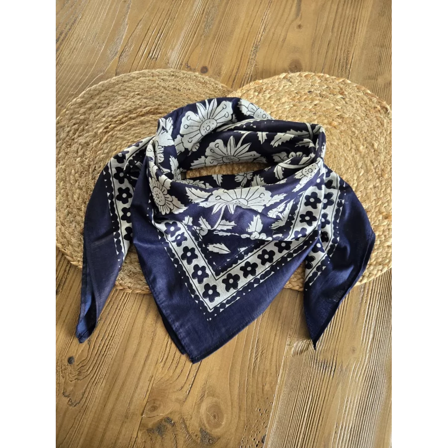 Foulard carré en coton bleu marine