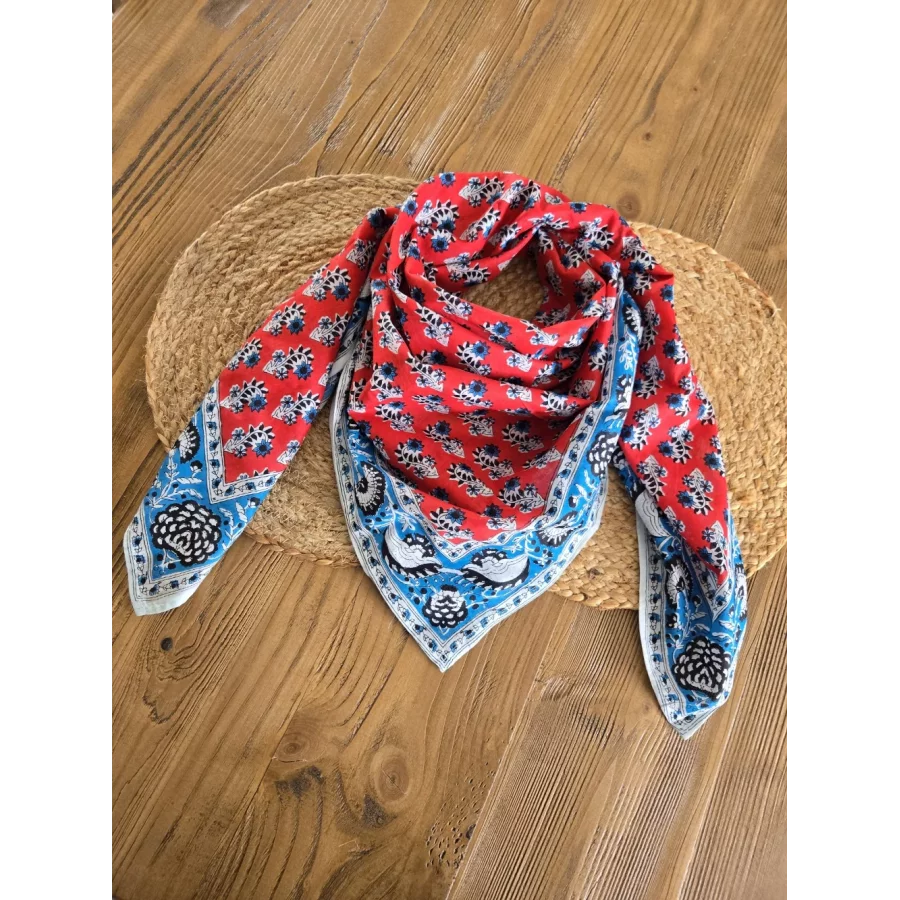 Foulard carré en coton rouge et bleu