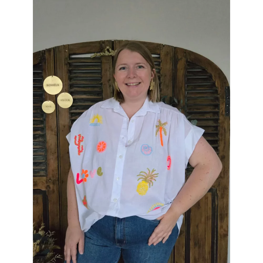 Chemise Angeline blanche broderies colorées