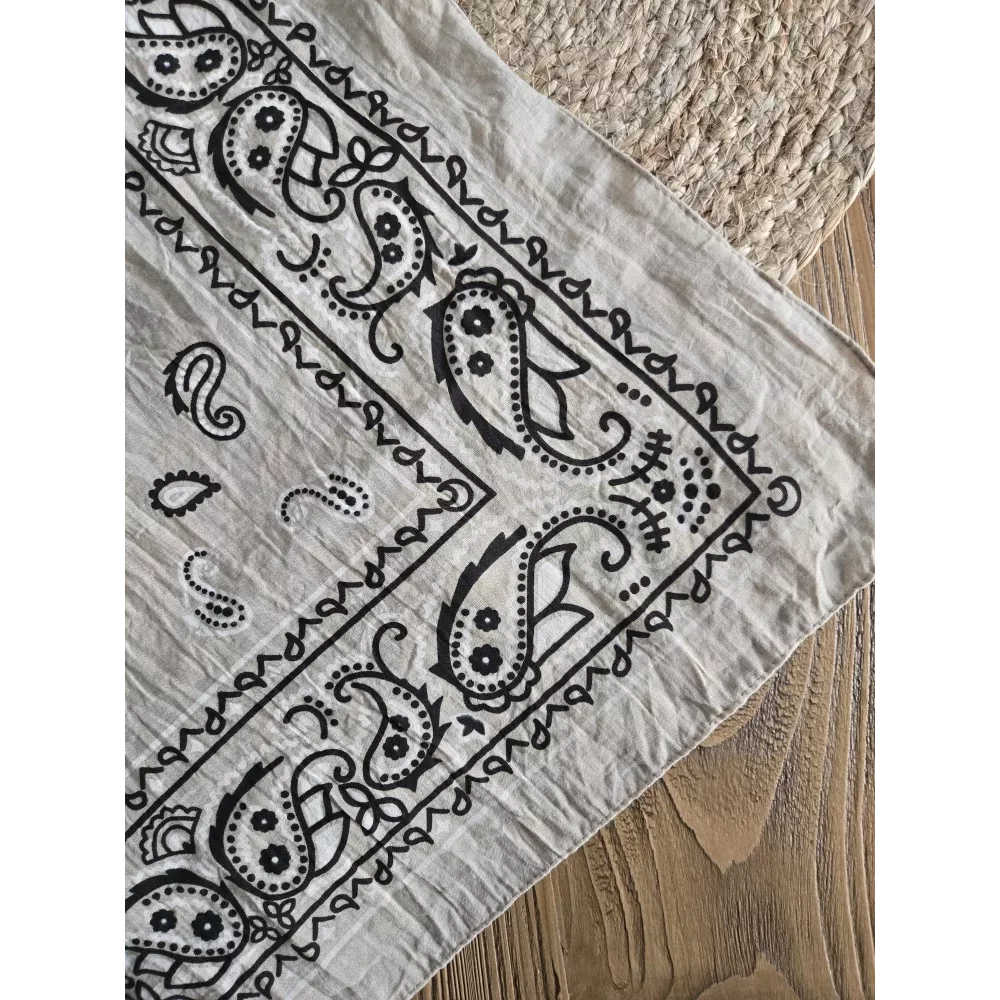 Foulard carré bandana taupe