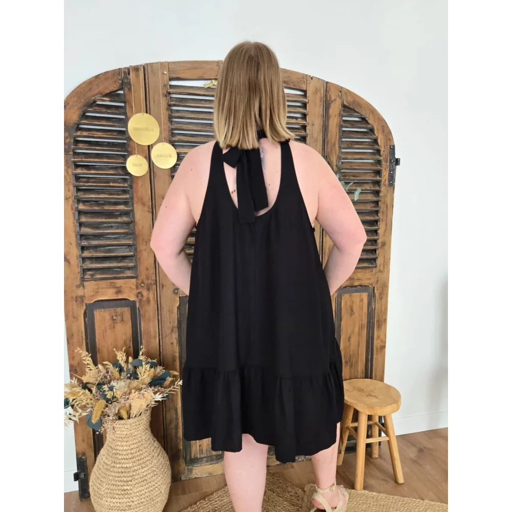 Robe Tristane noir epaules nues