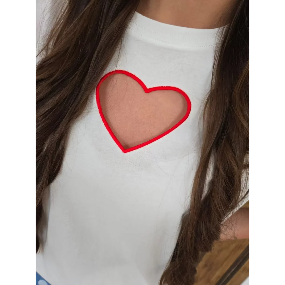 T-shirt blanc coeur ajouré