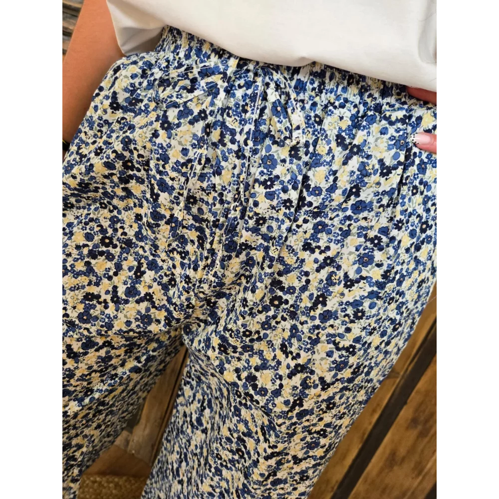 Pantalon fluide en coton fleurs liberty bleu marine