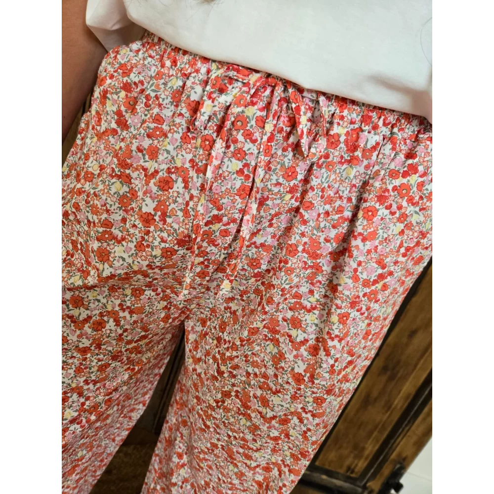 Pantalon fluide en coton fleurs liberty corail