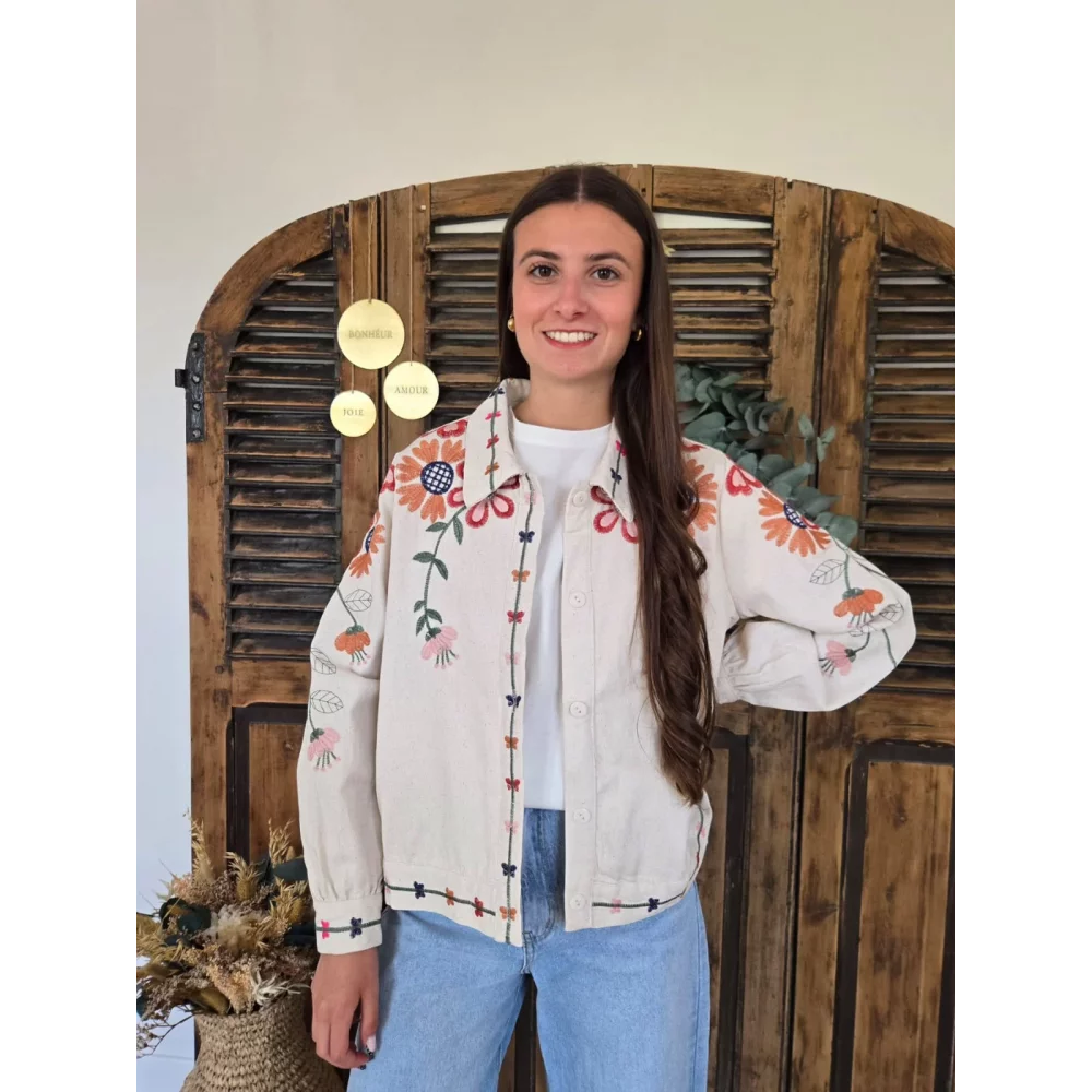 Veste Solene beige brodées fleurs