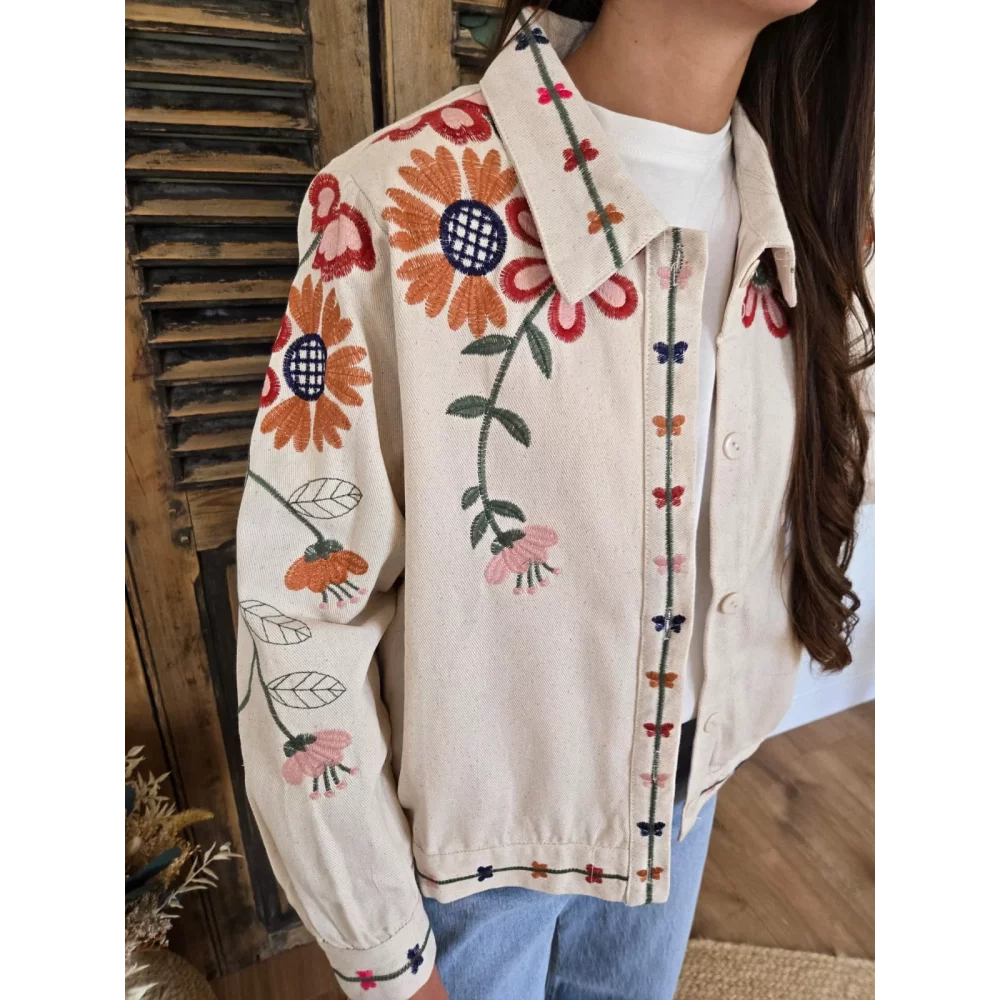 Veste Solene beige brodées fleurs