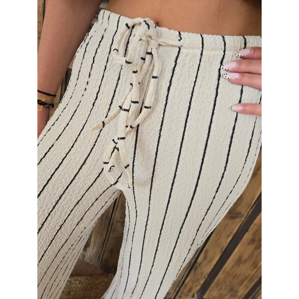 Pantalon Jean beige rayé noir