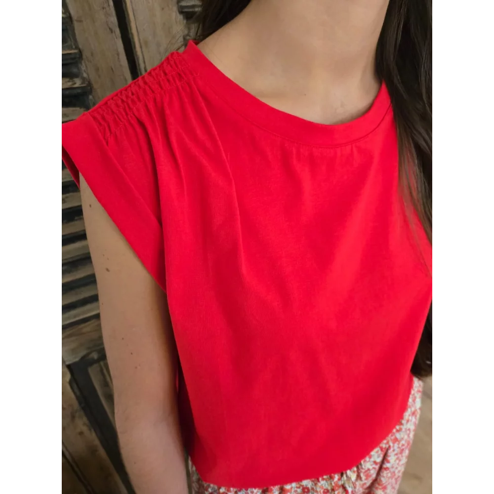 T-shirt Ernest rouge fronces aux epaules