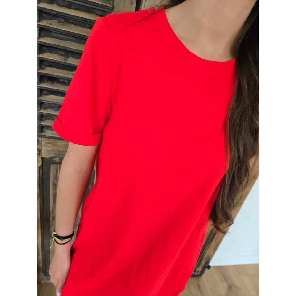 Robe t-shirt Anaelle rouge dos V dentelle