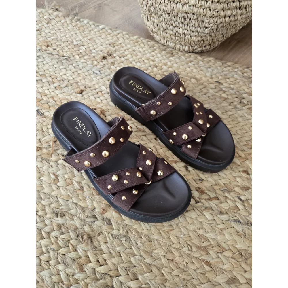 Mules choco suedine et clous doré