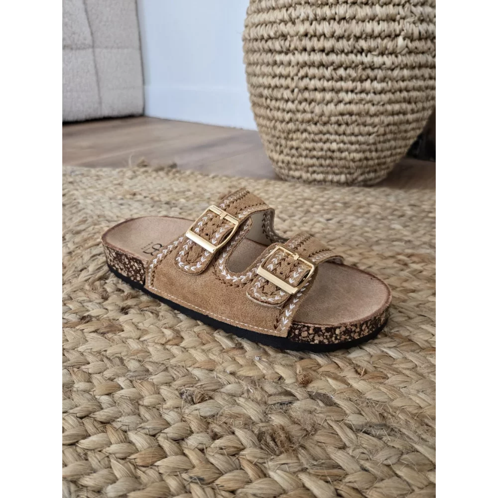 Mules camel brodées