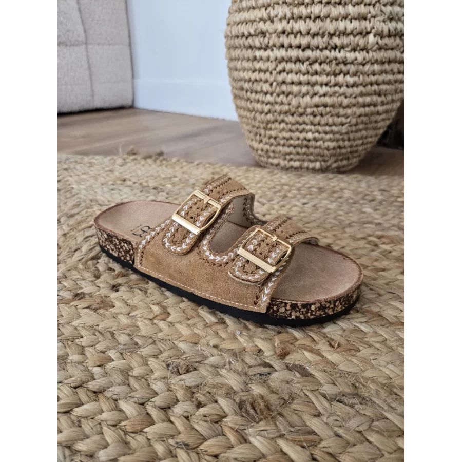 Mules camel brodées