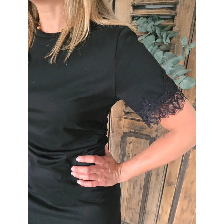 Robe T-shirt Cassandre noir biais dentelle