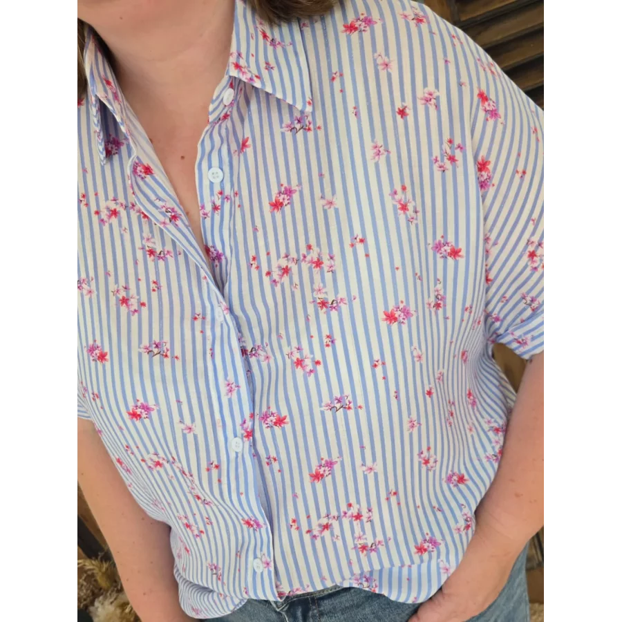 Chemise Joanne rayures bleu et fleurs fuchsia