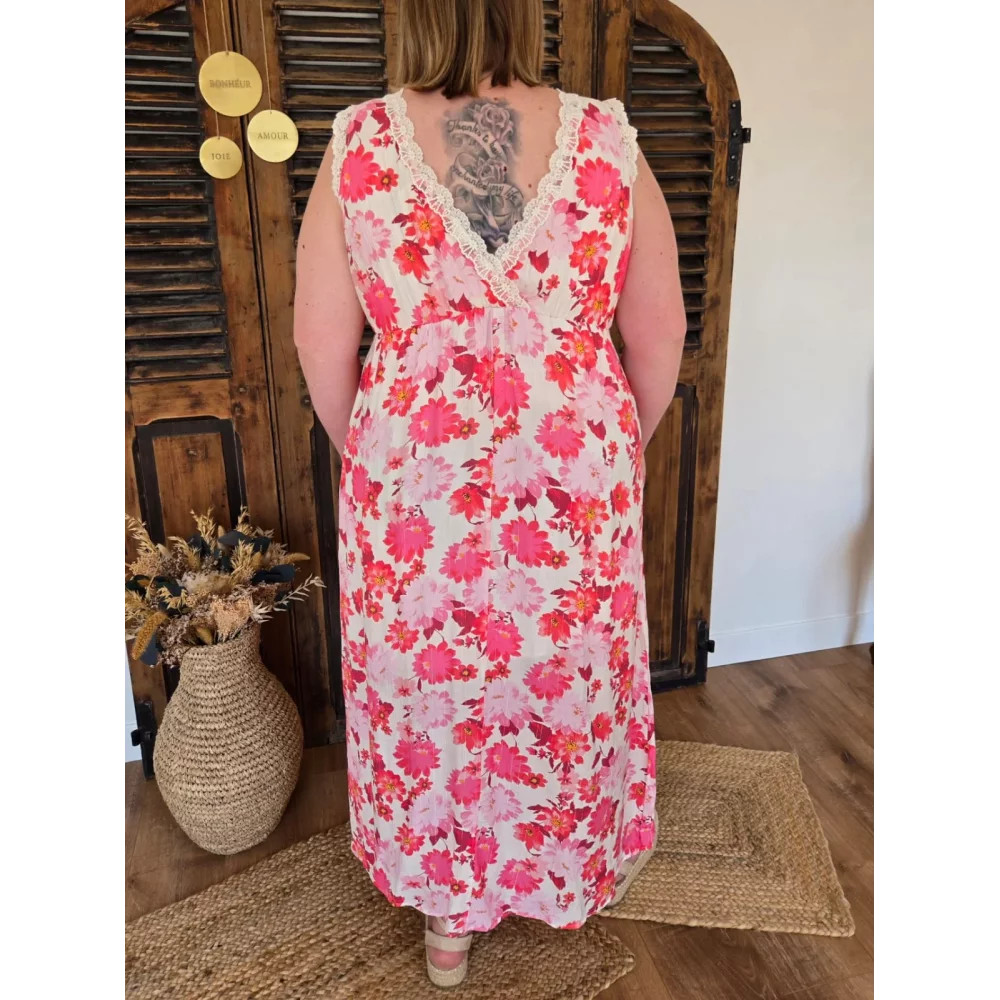 Robe longue Liliane dentelle et fleurs fuchsia