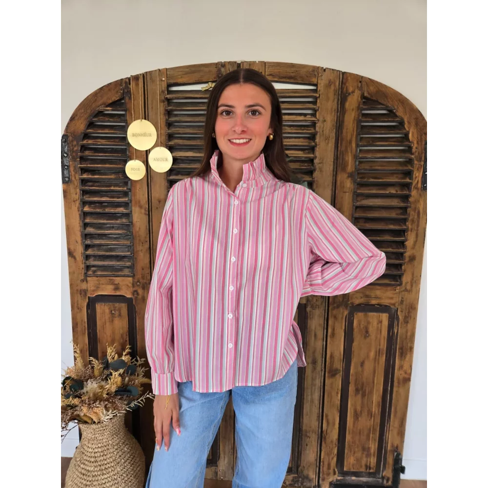 Chemise Mathilde rayée rose col victorien