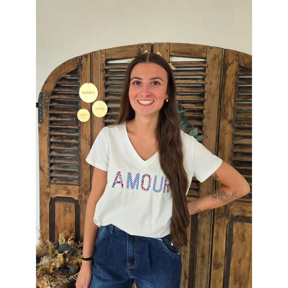 T-shirt blanc Amour tissu bleu et fleuri