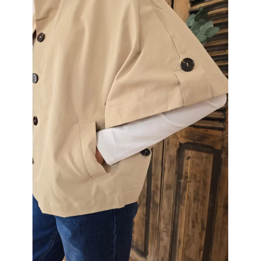 Veste Cape Angele beige col victorien