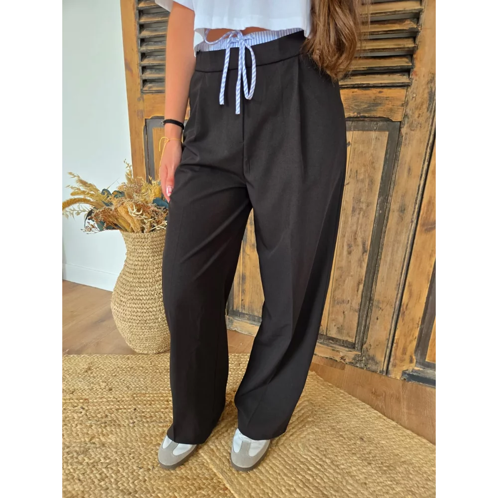 Pantalon Flavien fluide noir bande rayée bleu