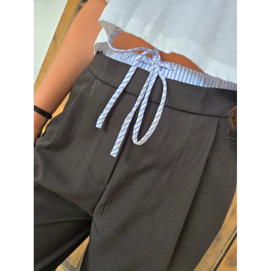 Pantalon Flavien fluide noir bande rayée bleu