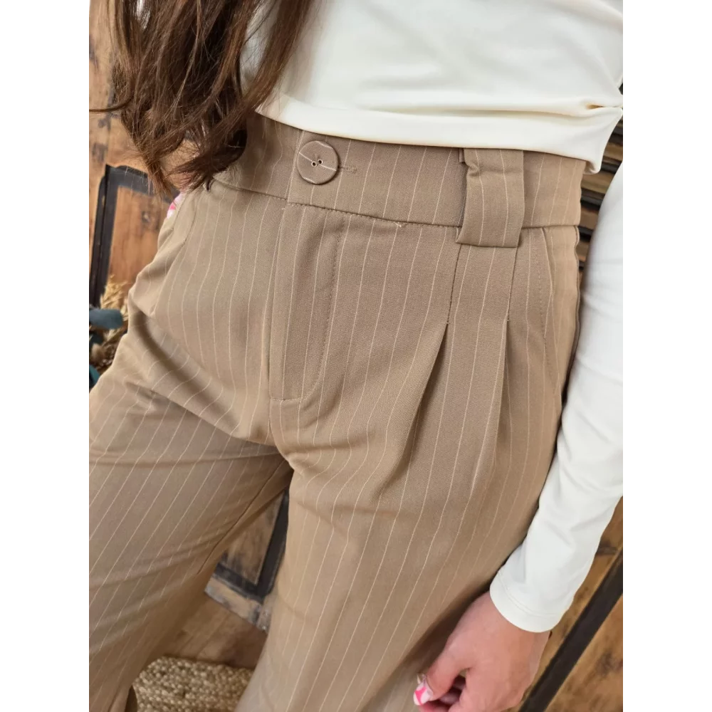 Pantalon tailleur Etienne camel fines rayures