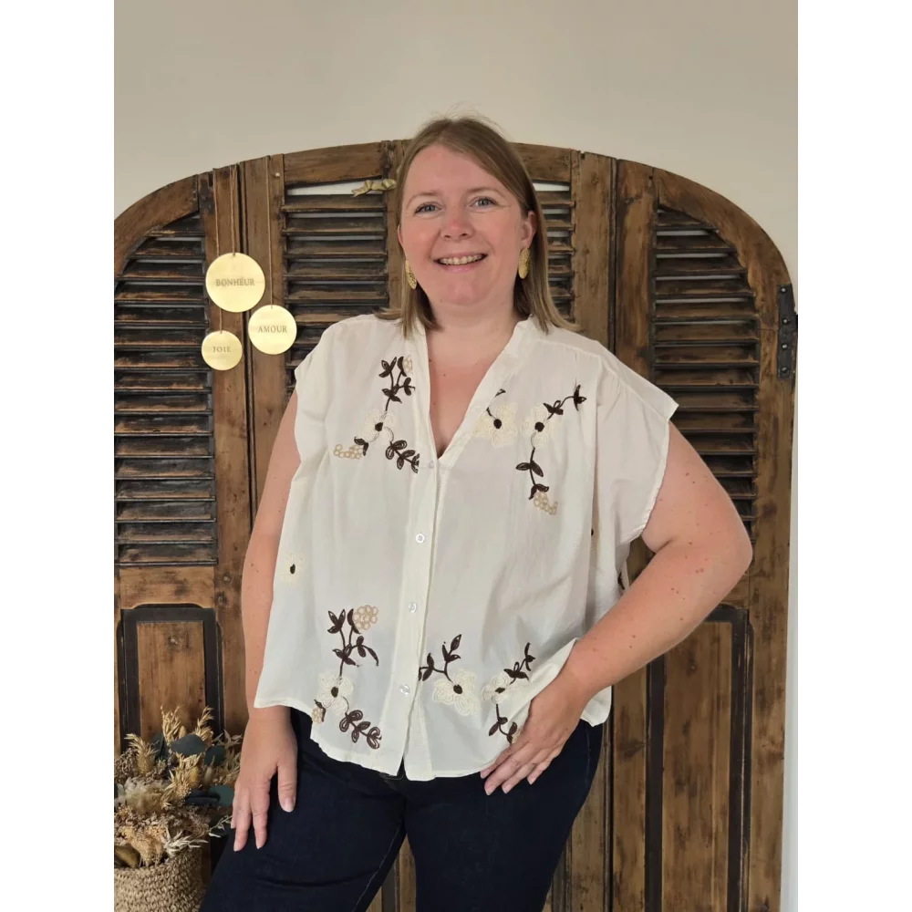 Chemise Noemie ecru brodée