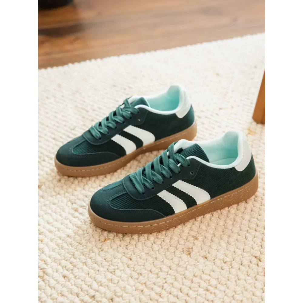 Baskets velours et suedine vert