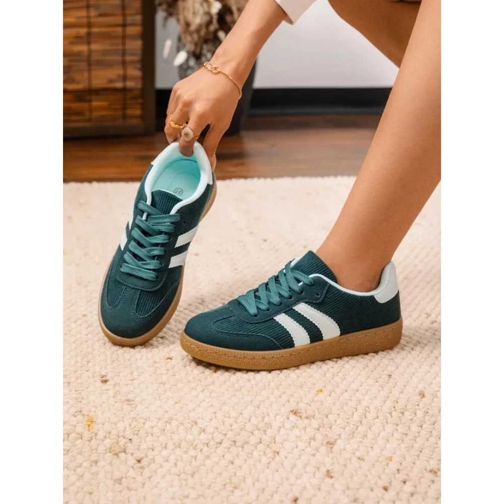 Baskets velours et suedine vert
