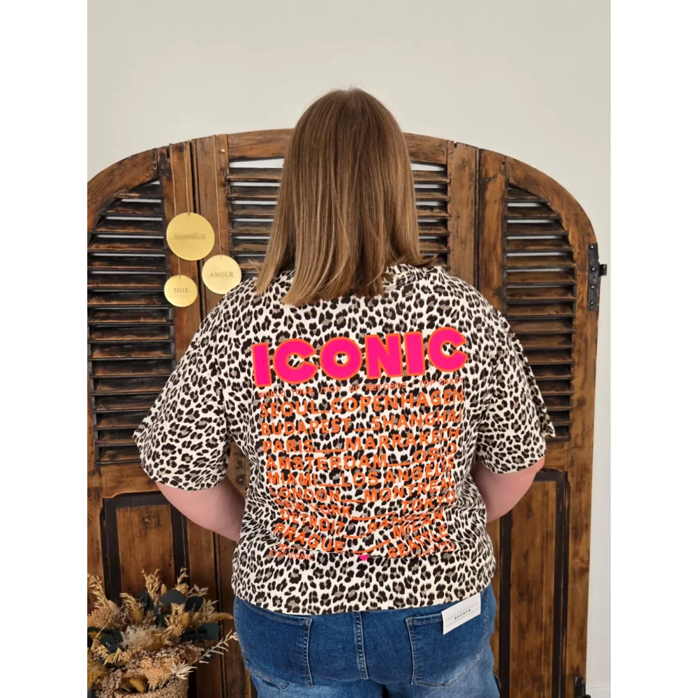 T-shirt Iconic leopard inscription rose