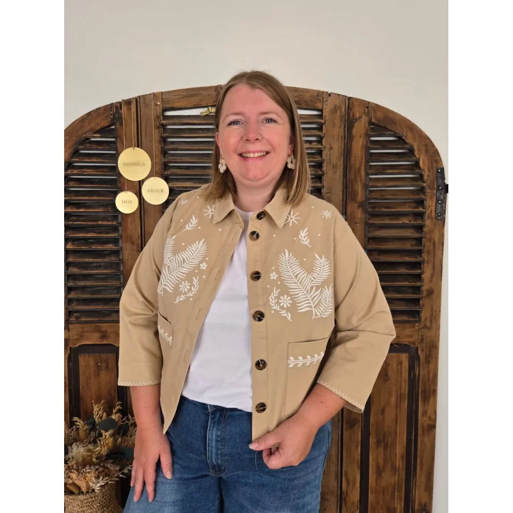 Veste Clea beige brodée