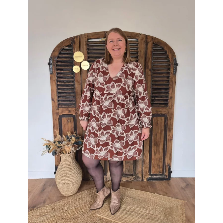 Robe Catherine marron fleurs brodée