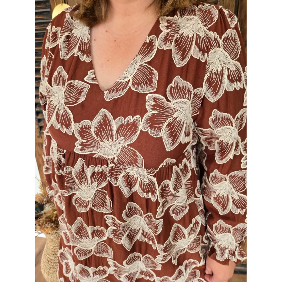 Robe Catherine marron fleurs brodée