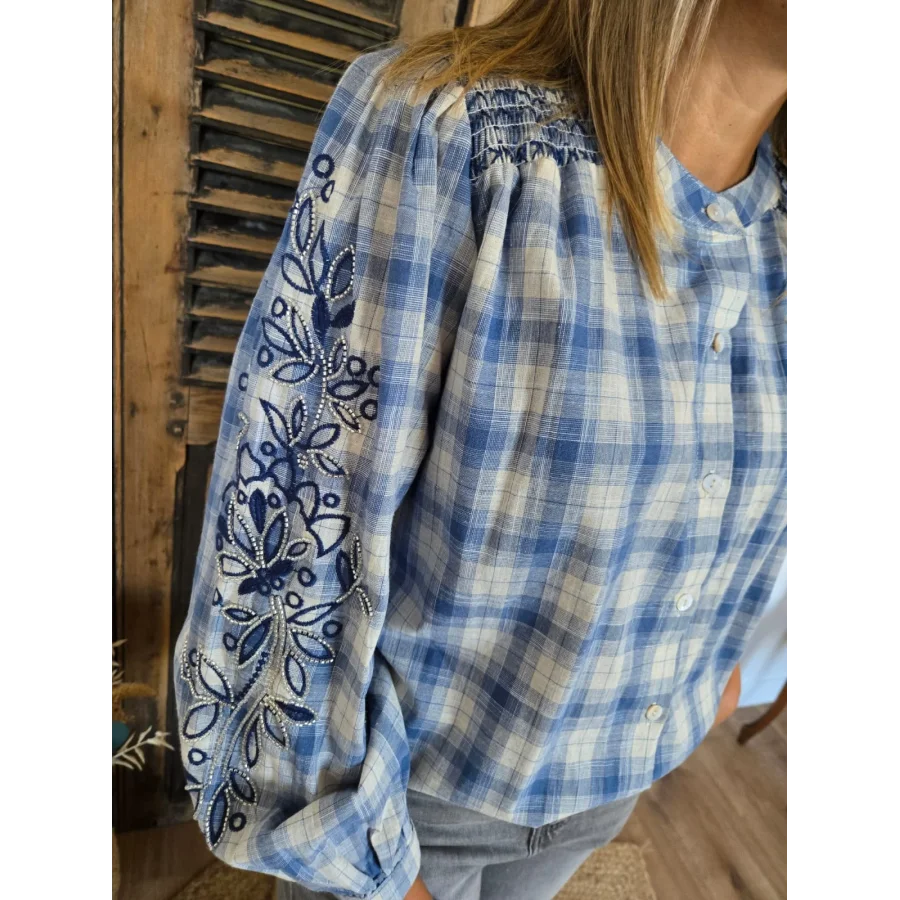 Chemise Domitille carreaux bleu brodée