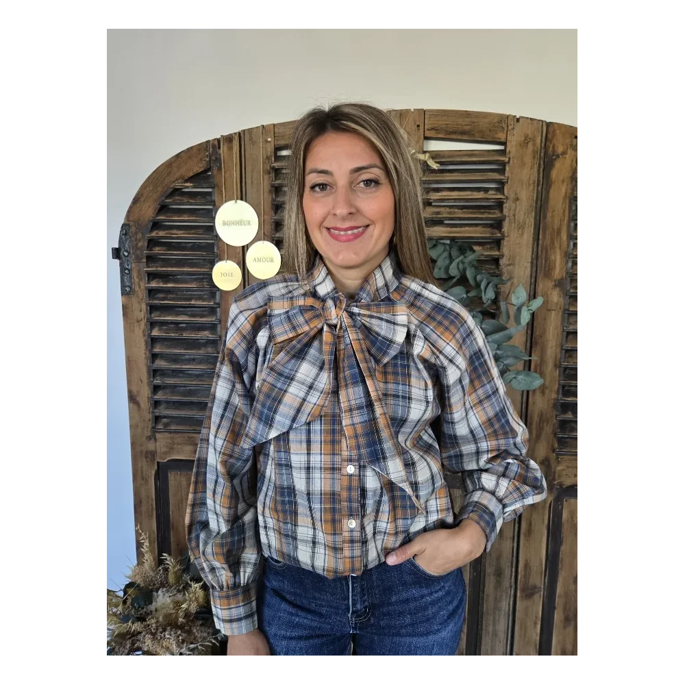 Chemise Virginie carreaux col lavallière