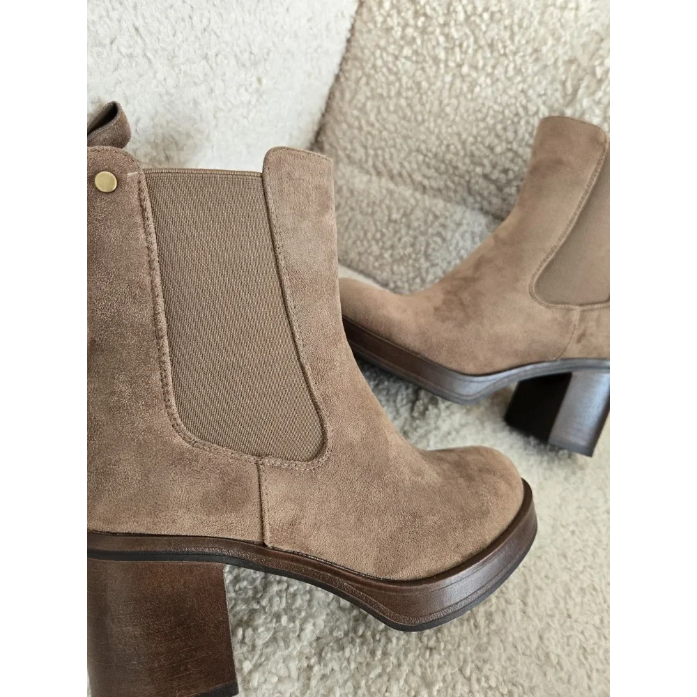 Bottines taupe suedine