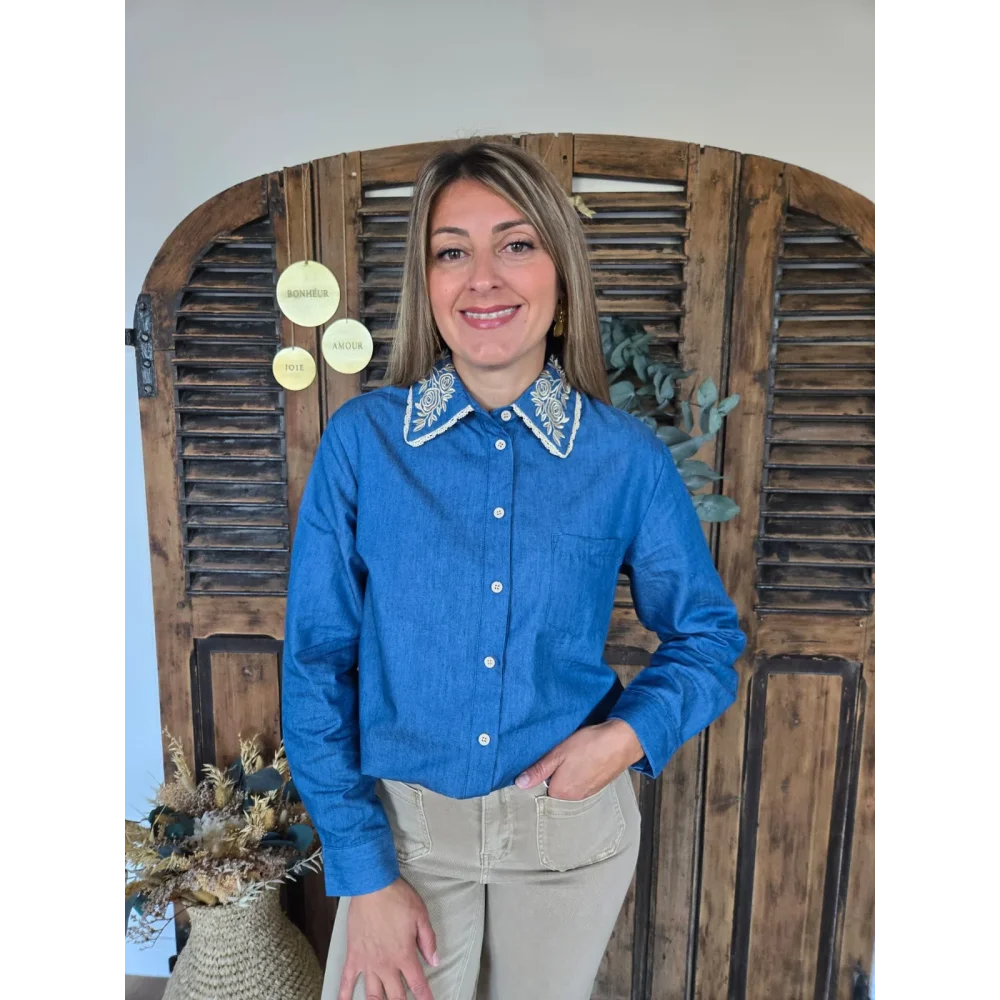 Chemise Lola chambray col brodé
