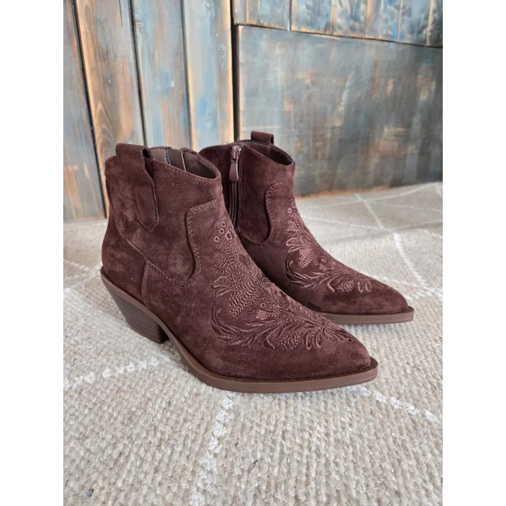 category_name | Elly et Anne