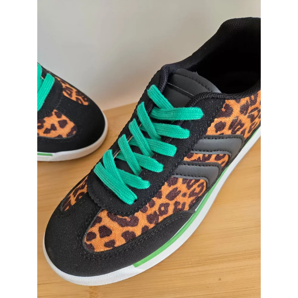 category_name | Elly et Anne