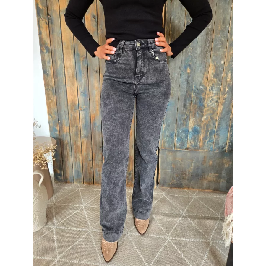 category_name | Elly et Anne