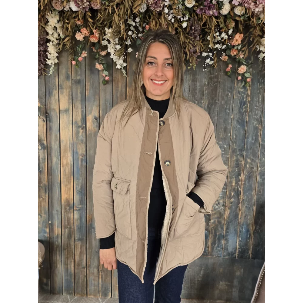 category_name | Elly et Anne