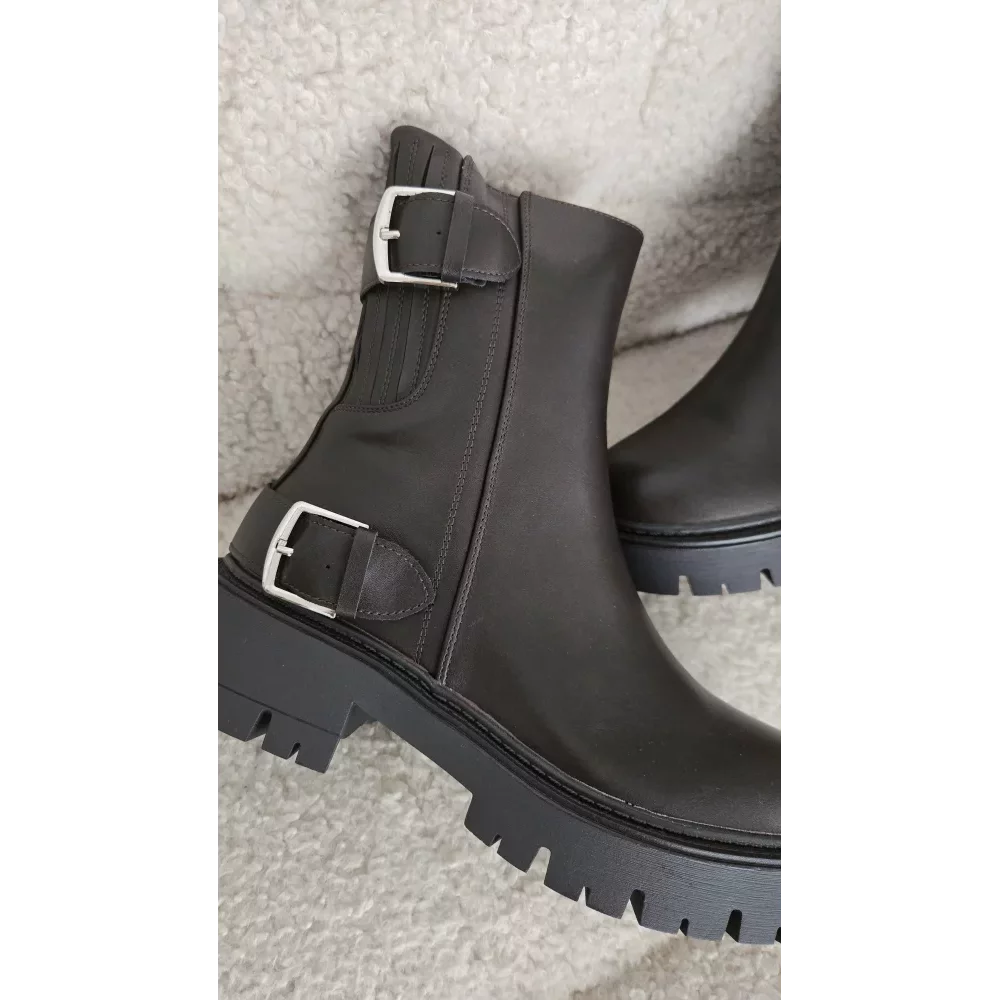 category_name | Elly et Anne