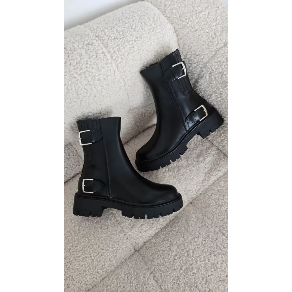 category_name | Elly et Anne