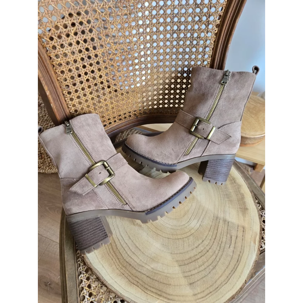 category_name | Elly et Anne