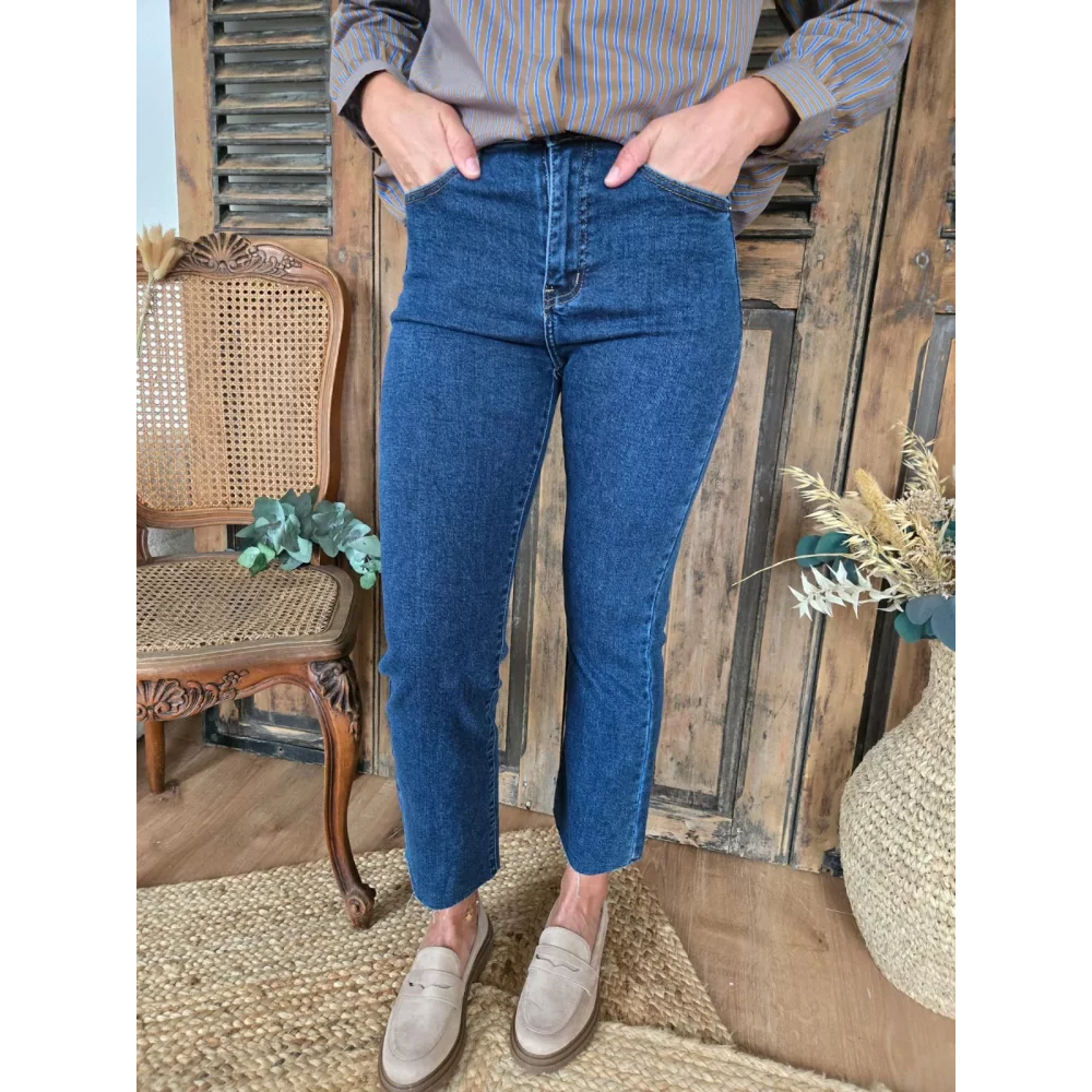 category_name | Elly et Anne