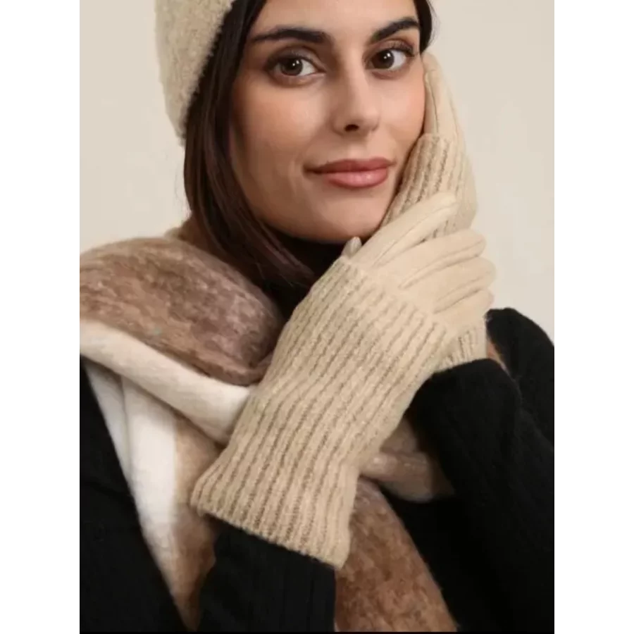 category_name | Elly et Anne